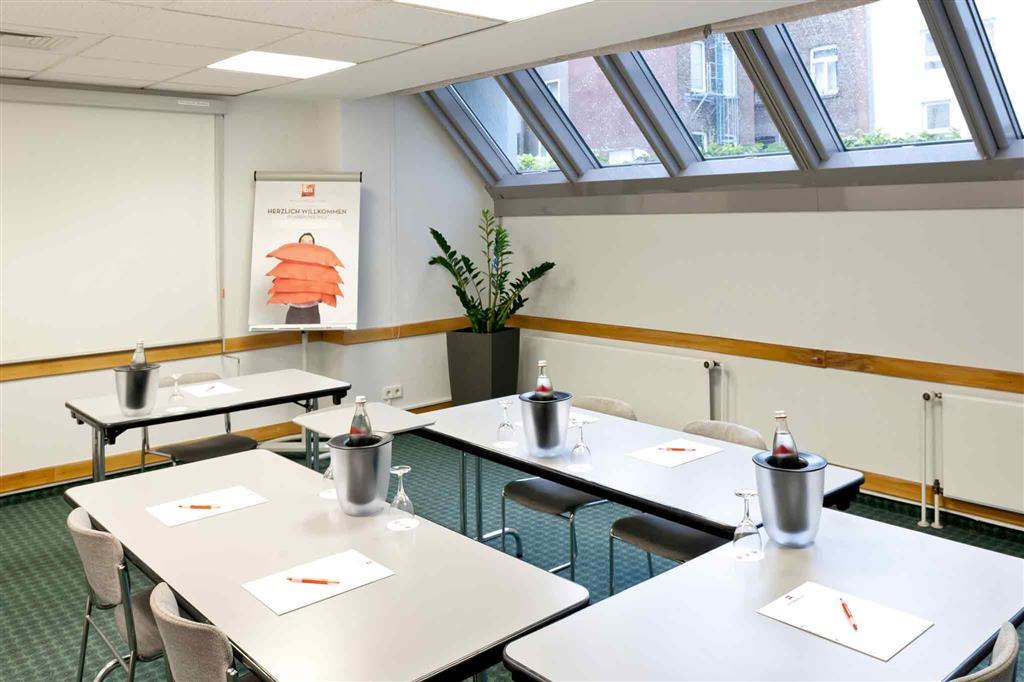 Ibis Koeln Centrum Экстерьер фото