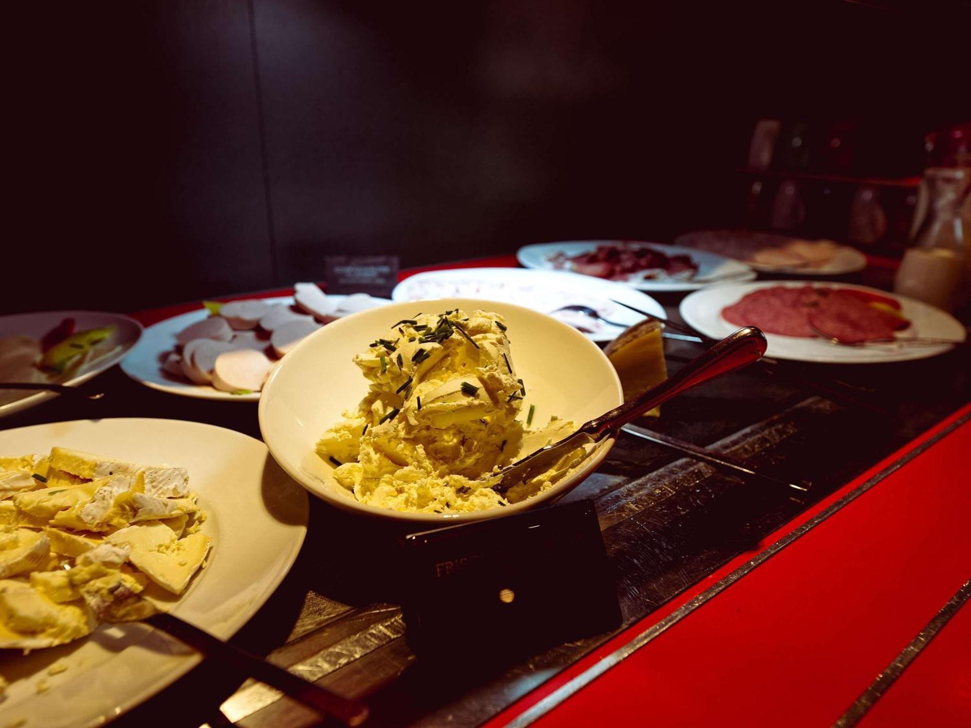Ibis Koeln Centrum Экстерьер фото
