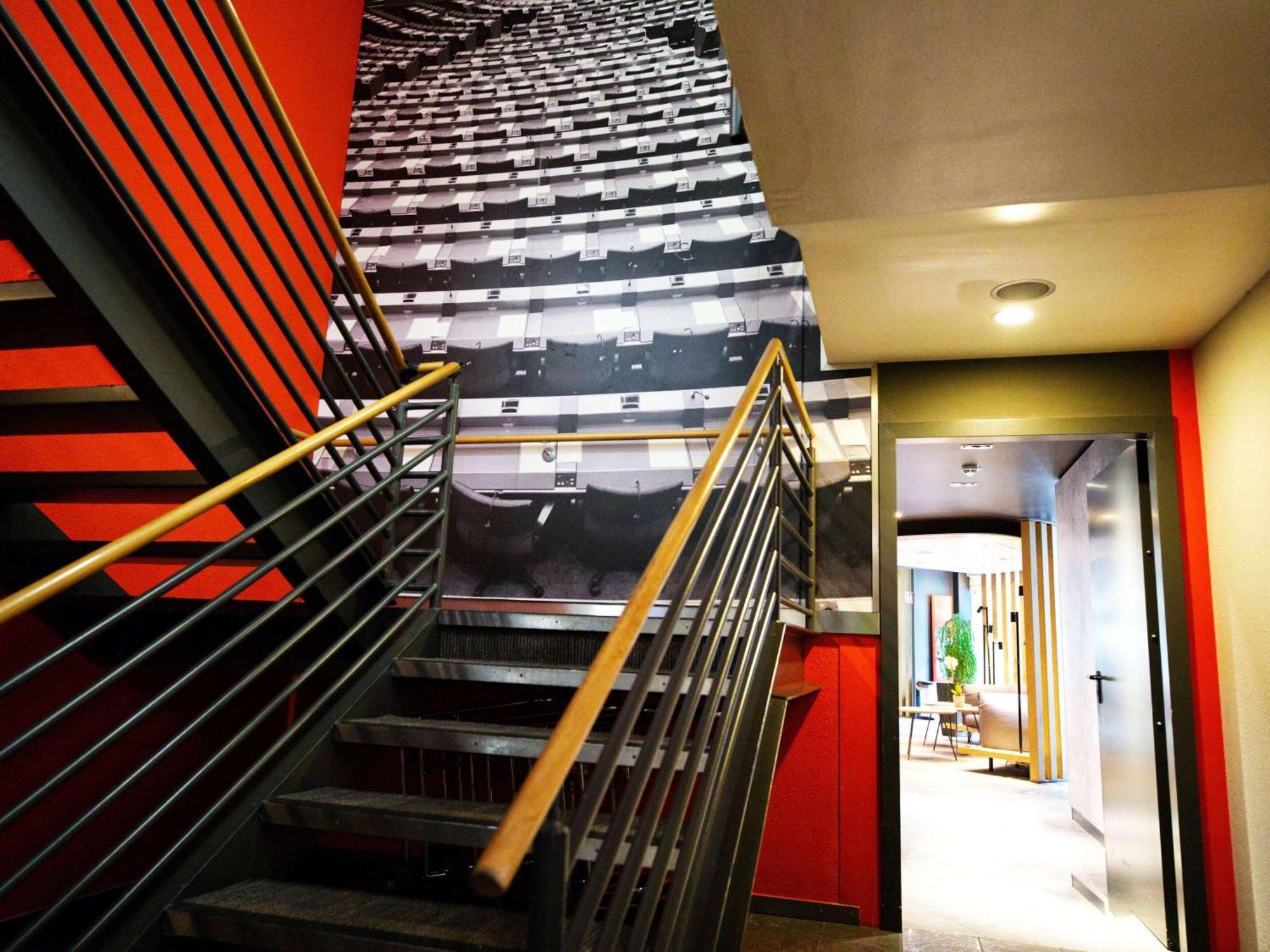 Ibis Koeln Centrum Экстерьер фото