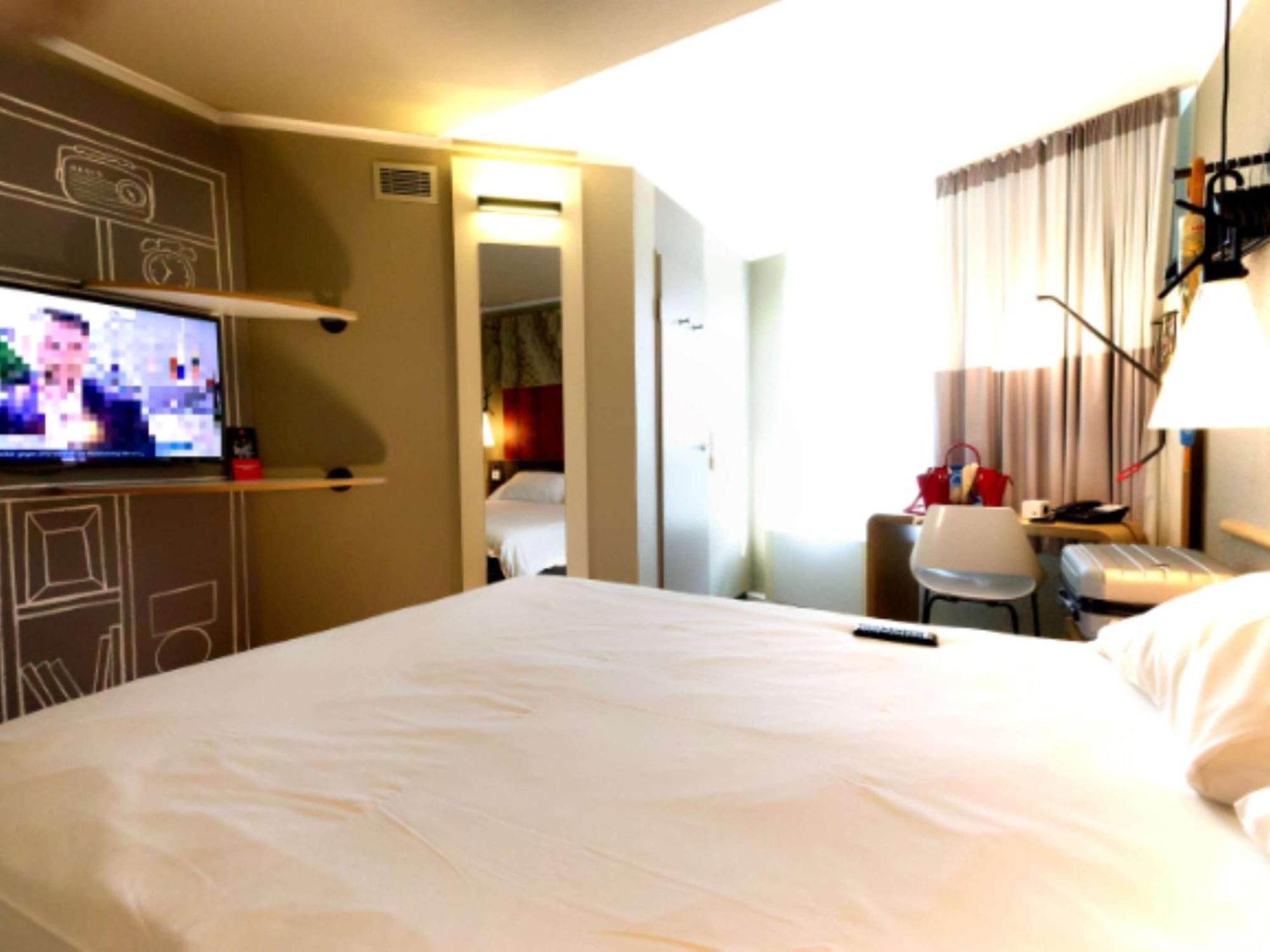 Ibis Koeln Centrum Экстерьер фото