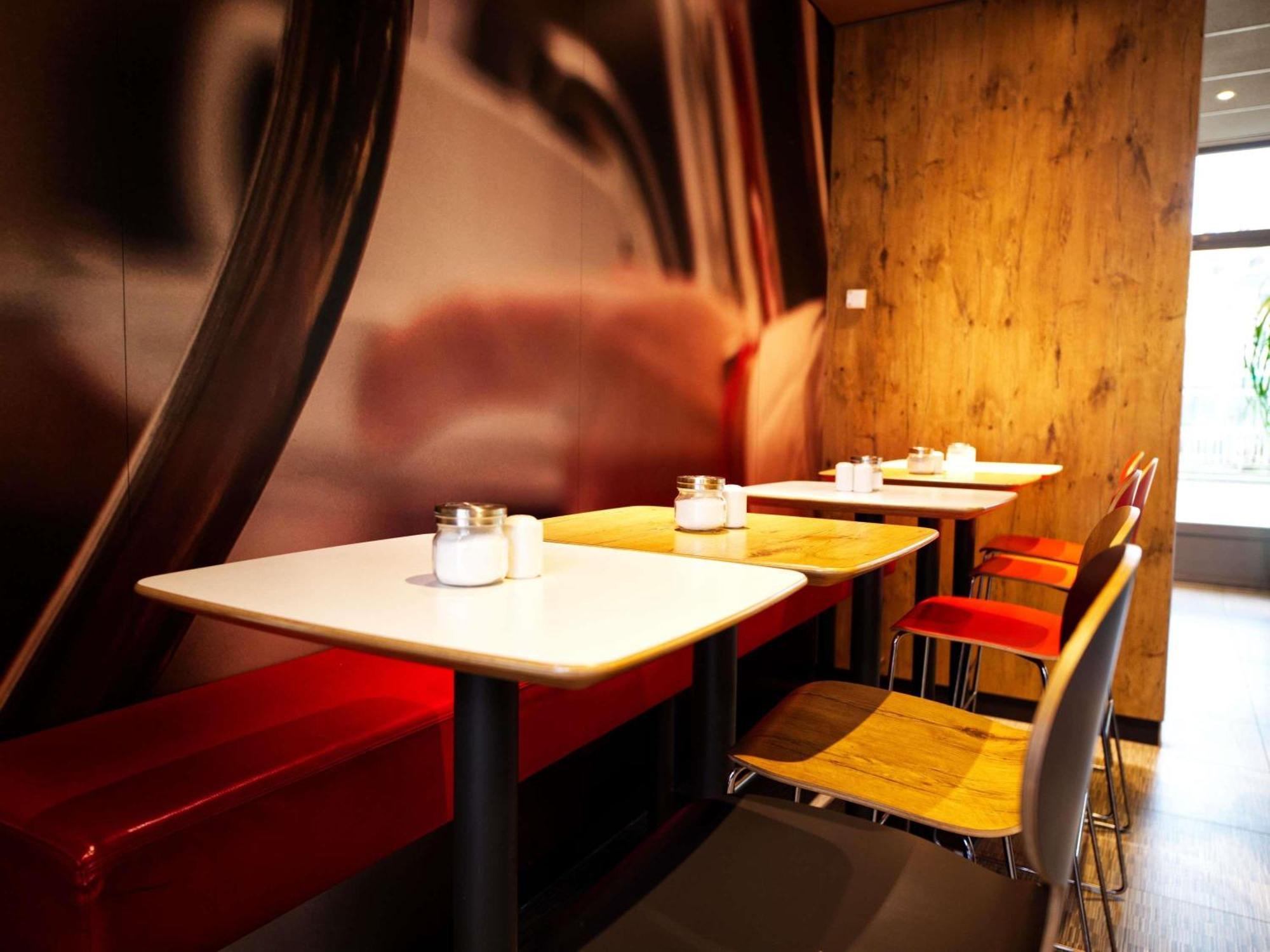 Ibis Koeln Centrum Экстерьер фото