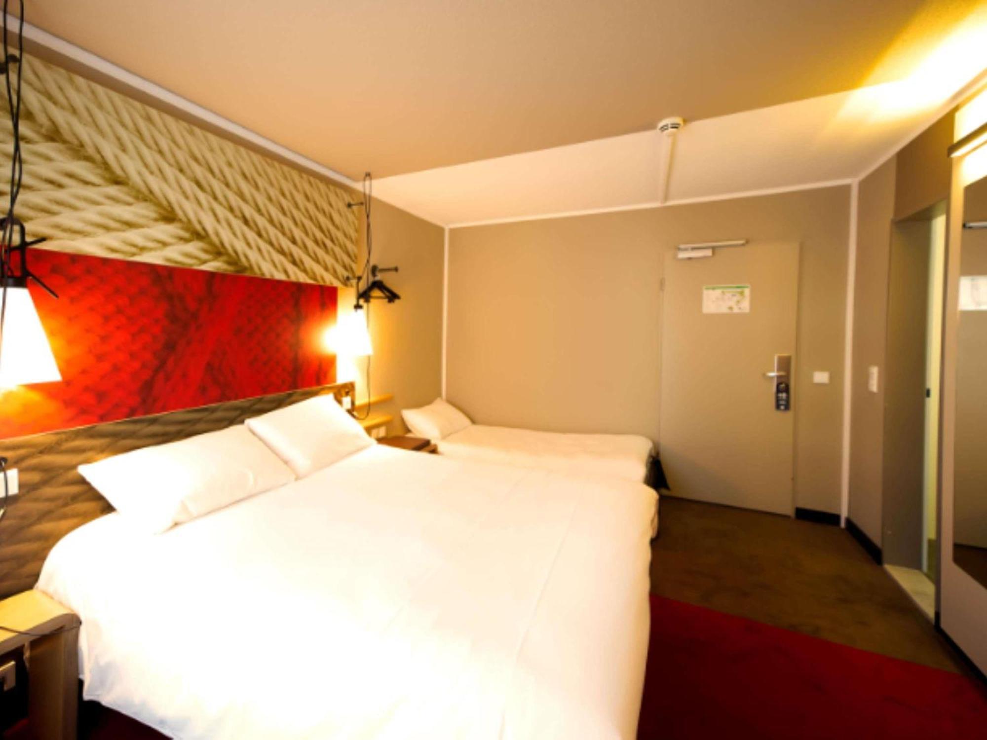Ibis Koeln Centrum Экстерьер фото