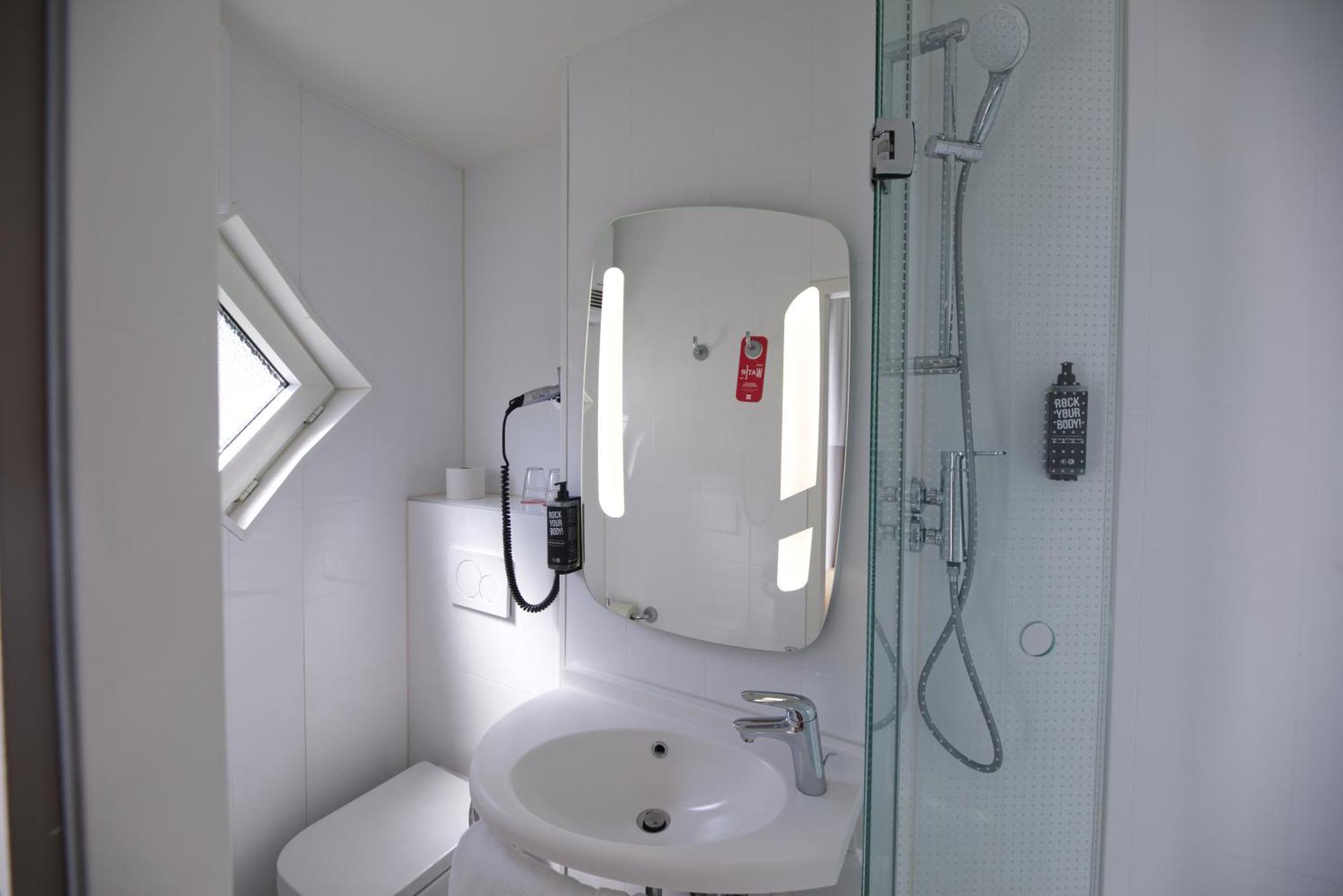 Ibis Koeln Centrum Номер фото