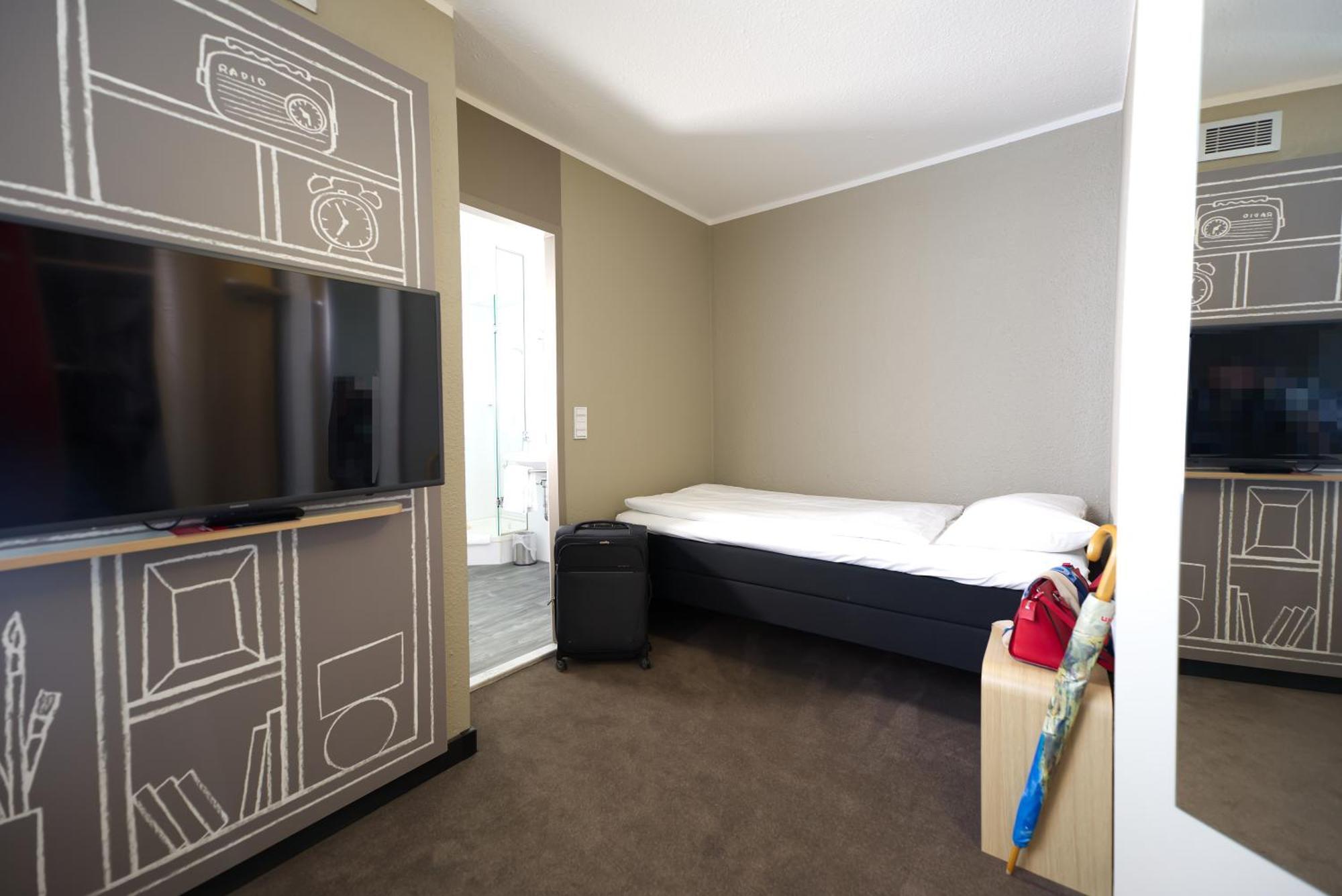 Ibis Koeln Centrum Экстерьер фото